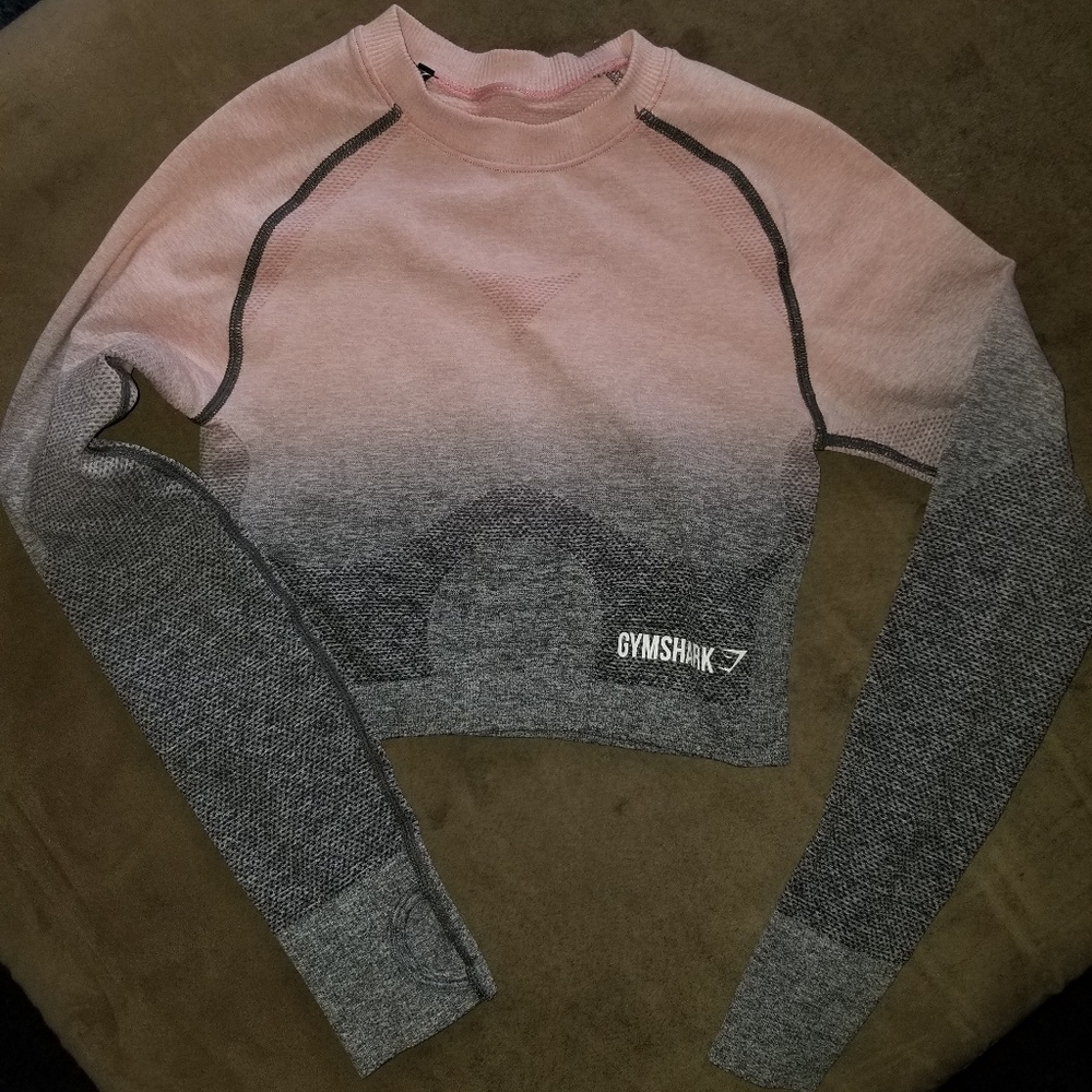 Cropped workout top